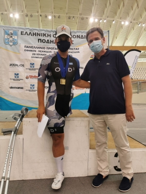 Έ&xi;&iota; &nu;έ&alpha; &epsilon;&theta;&nu;&iota;&kappa;ά &rho;&epsilon;&kappa;ό&rho; &sigma;&tau;&omicron; &Pi;&alpha;&nu;&epsilon;&lambda;&lambda;ή&nu;&iota;&omicron; &pi;&rho;&omega;&tau;ά&theta;&lambda;&eta;&mu;&alpha; &pi;&omicron;&delta;&eta;&lambda;&alpha;&sigma;ί&alpha;&sigmaf; &pi;ί&sigma;&tau;&alpha;&sigmaf; - &Pi;&rho;ώ&tau;&omicron;&sigmaf; &sigma;ύ&lambda;&lambda;&omicron;&gamma;&omicron;&sigmaf; &omicron; &Pi;&alpha;&nu;&alpha;&theta;&eta;&nu;&alpha;ϊ&kappa;ό&sigmaf;